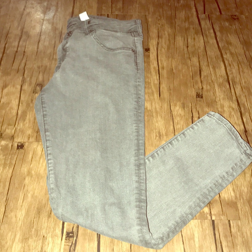 grey jeans